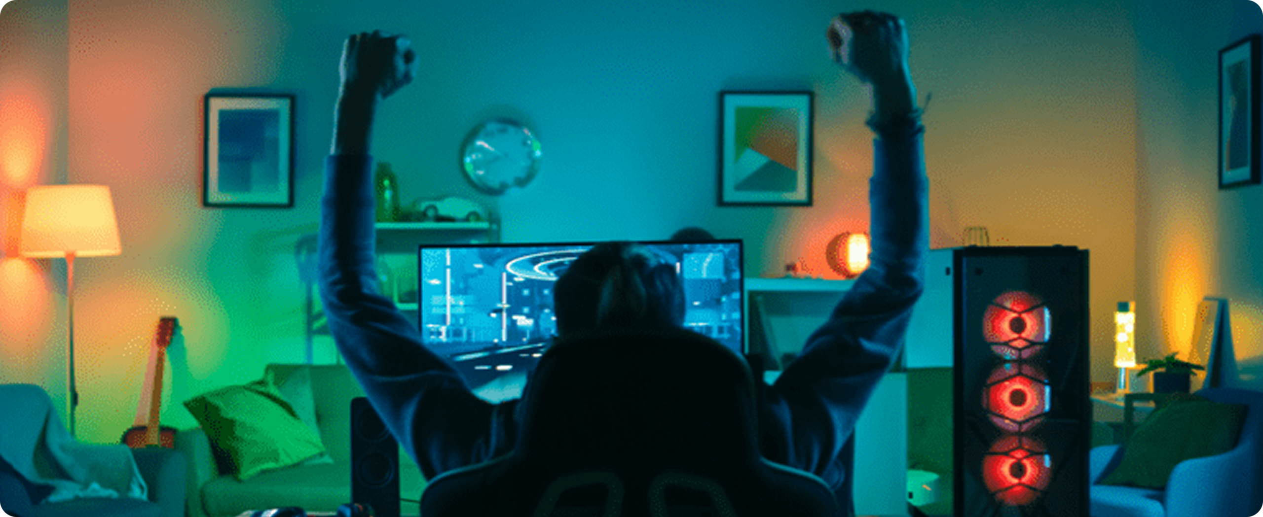 CustAdv_HeroImg_GettyImages-2039509137 1