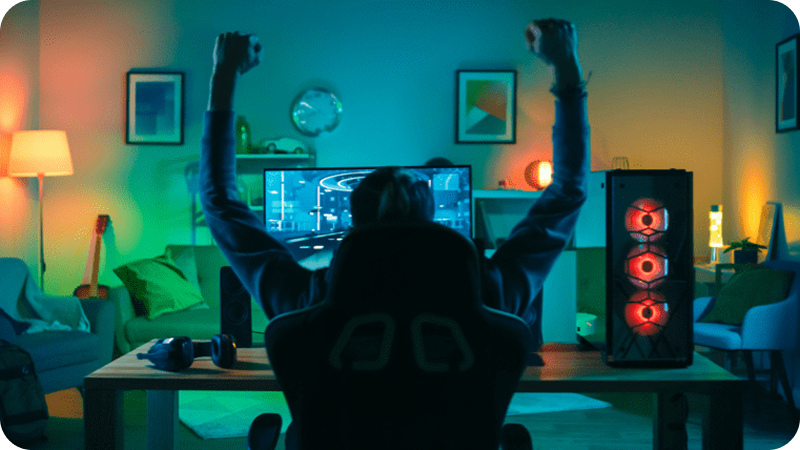 CustAdv_HeroImg_GettyImages-2039509137 1