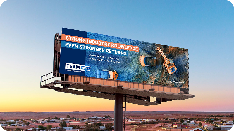 CustAdv_HeroImg_GettyImages-2039509137 1